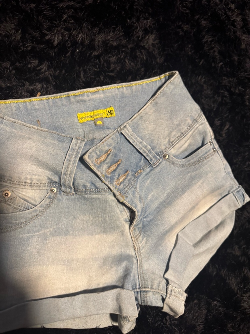 YMI Denim juniors sz 5 wanna betta butt? Shorts - LIGHT DENIM